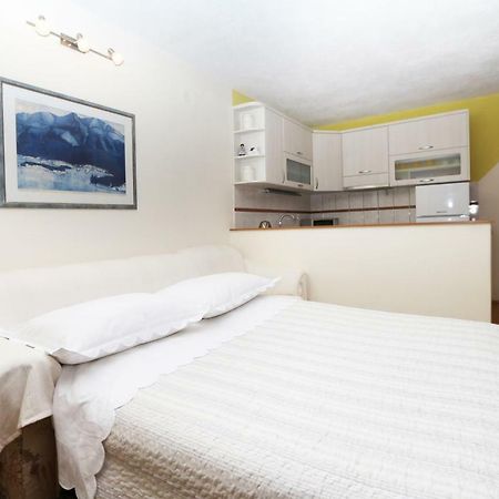 Studio Kotiska Makarska Bagian luar foto