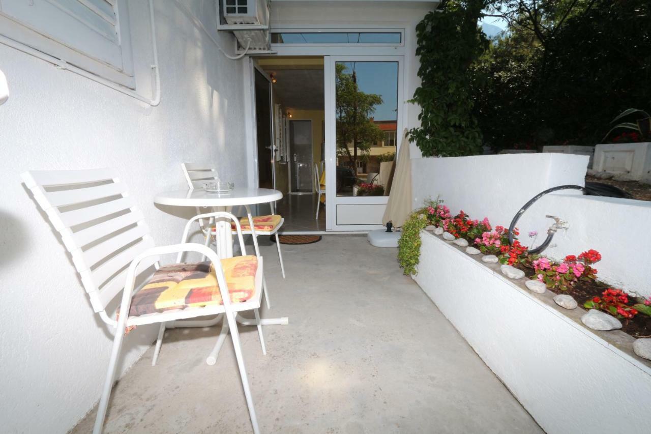 Studio Kotiska Makarska Bagian luar foto
