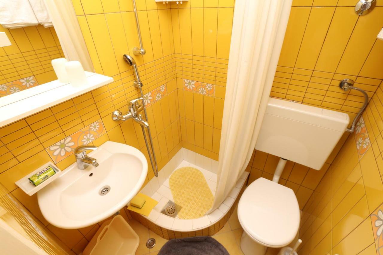 Studio Kotiska Makarska Bagian luar foto